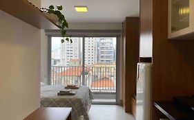Studio em Pinheiros a uma quadra da Faria Lima